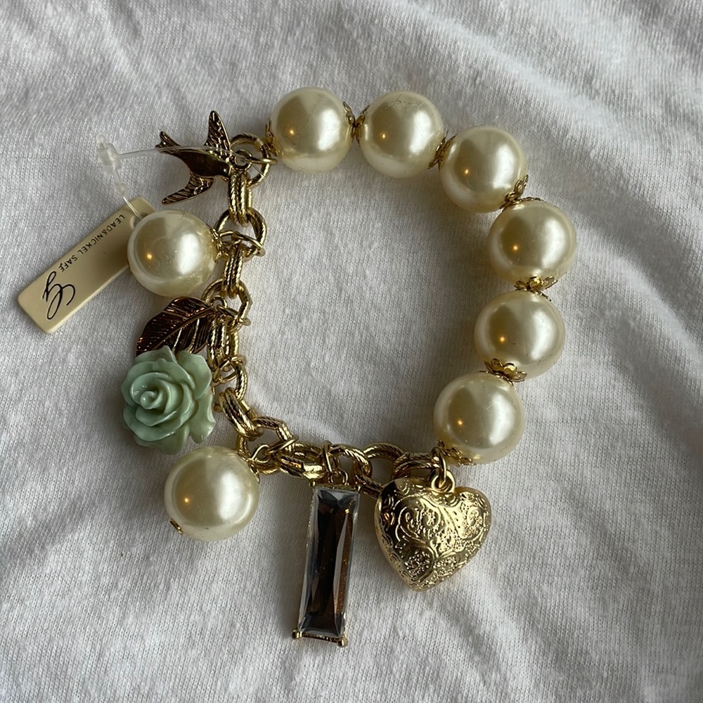Bold bracelet